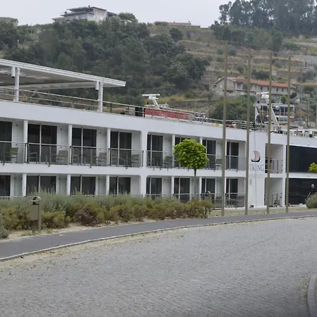 Encosta Do Douro - Rio Douro *