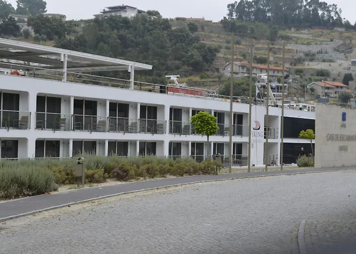 Encosta Do Douro - Rio Douro *